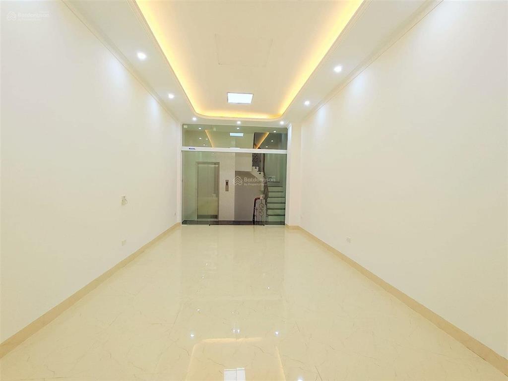 Siêu phẩm phố vĩnh phúc  vỉa hè 3m  4 làn ô tô  55m2, 16 tỷ
