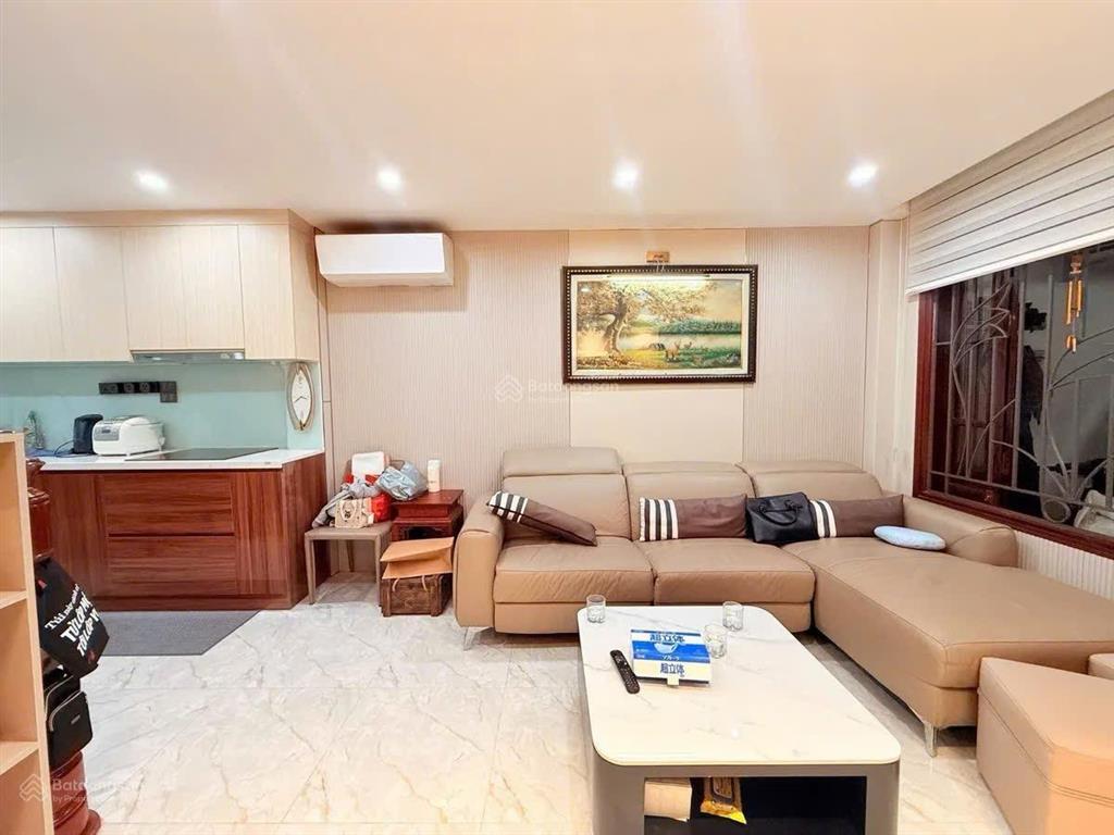 Thật không thể tin được, hoàng hoa thám  ngọc hà, 40/45m2 5t nhỉnh 7 tỷ, 2 thoáng, 3 bước ra phố