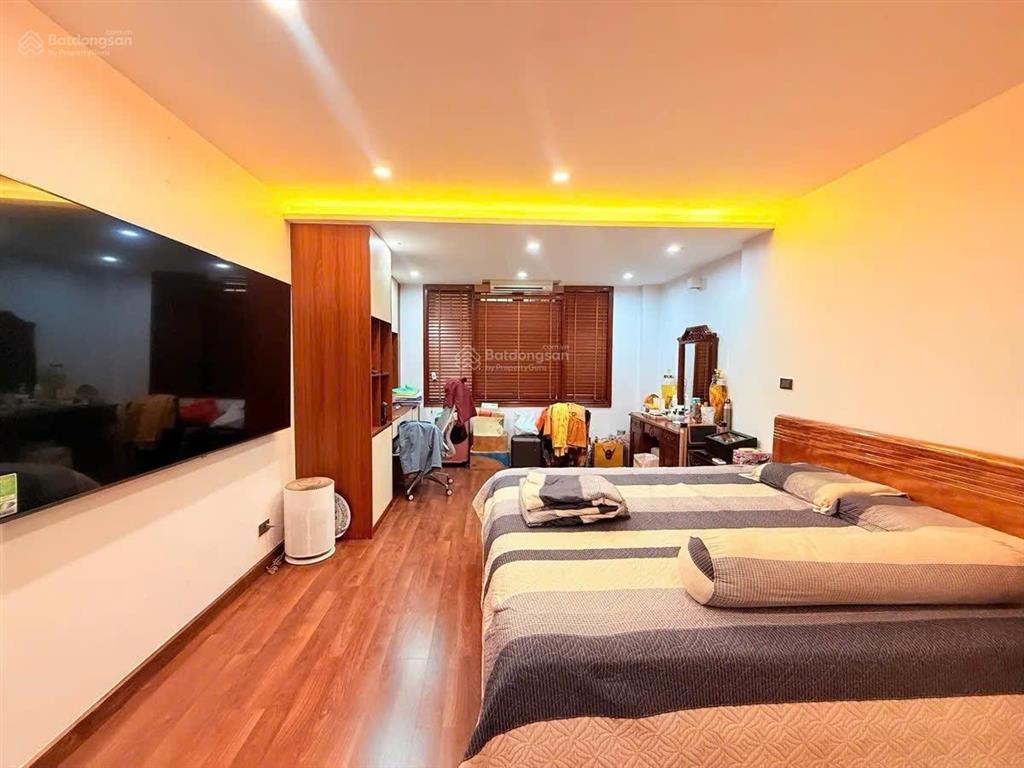 Thật không thể tin được, hoàng hoa thám  ngọc hà, 40/45m2 5t nhỉnh 7 tỷ, 2 thoáng, 3 bước ra phố