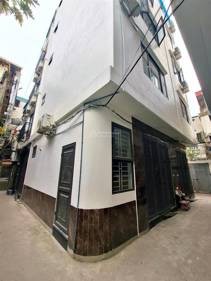 Bán gấp nhà hoàng hoa thám, 40m2x5t, 7 tỷ, khu vực dân trí cao, ngõ nông