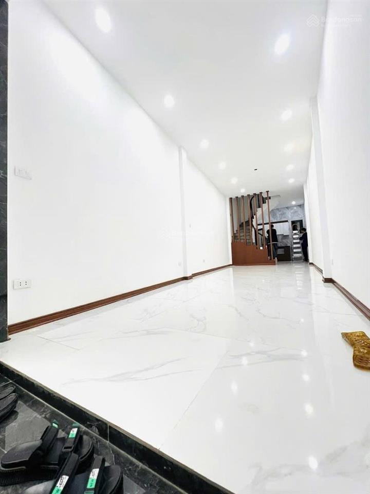 1 căn, đào tấn 2 thoáng, 40/45m2 7.3 tỷ, gần phố, thoáng sáng