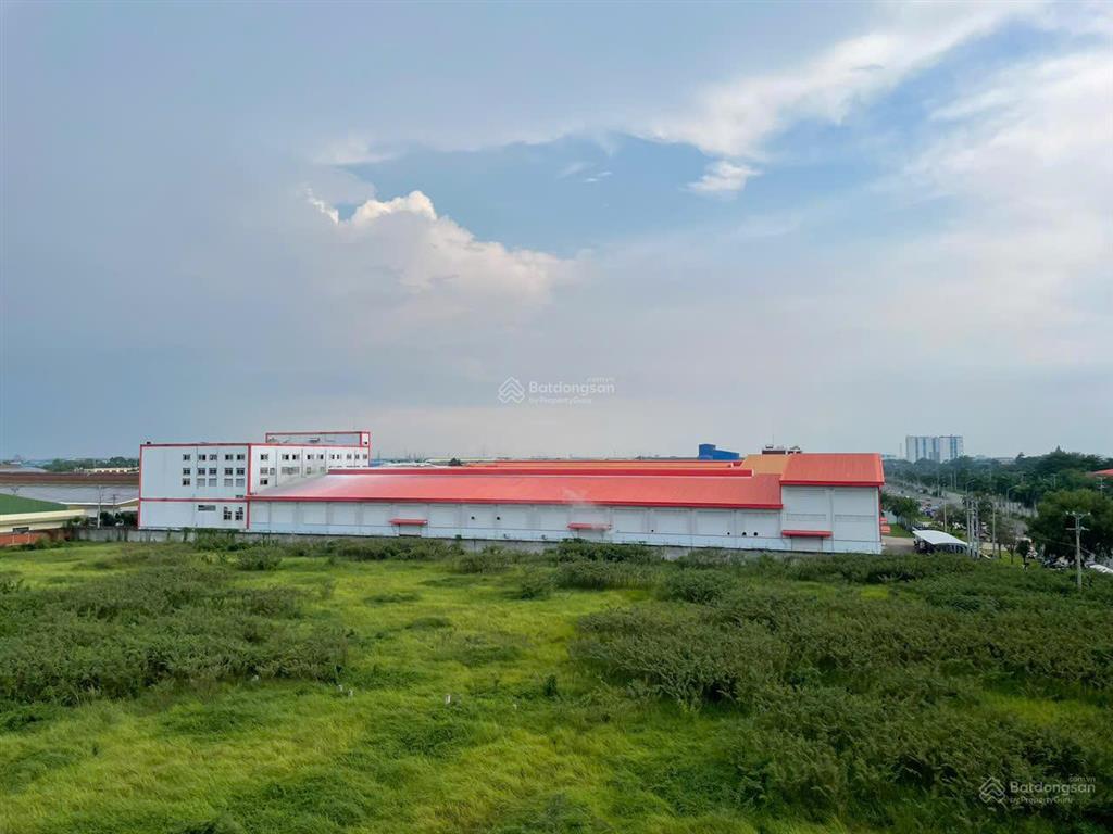 Bán đất trong kcn đức hòa 3, huyện đức hòa, long an 24.600m2. giá 4,68 triệu/m2. vị trí đẹp