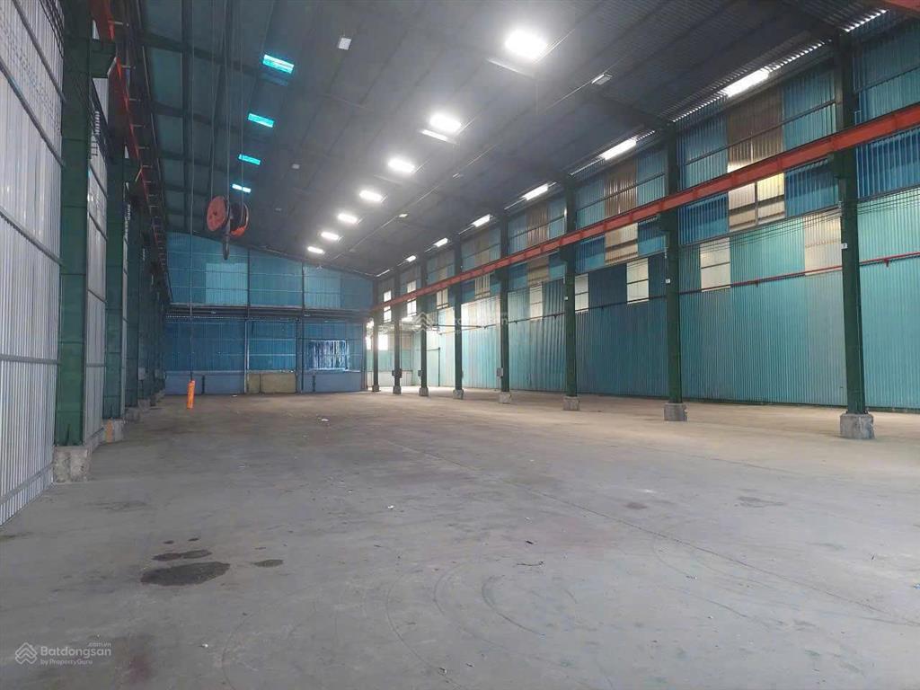 Cho thuê kho xưởng bến lức long an giá tốt  sẵn palang cẩu trục  0975 112 ***