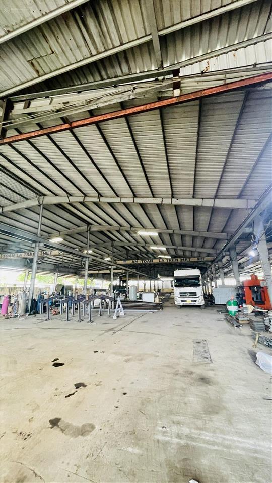 Cho thuê nhà xưởng 5.500m2 mặt tiền quốc lộ 1a bến lức, long an giá chỉ 40.000 đồng/m2/tháng