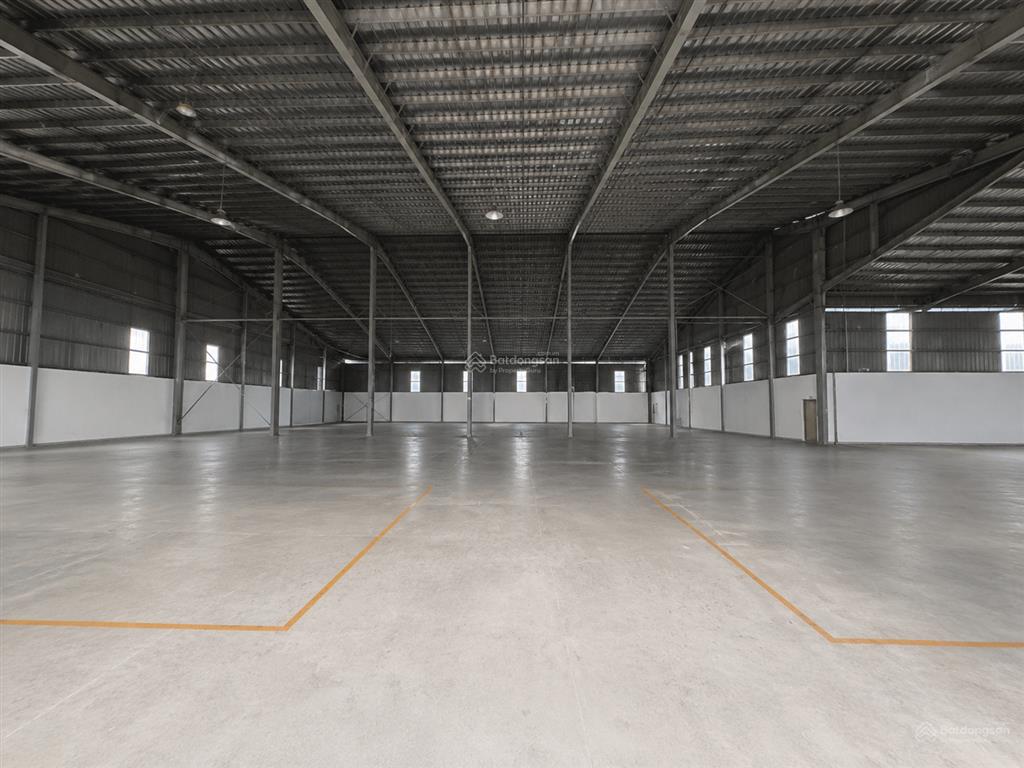 Cho thuê nhà xưởng mặt tiền quốc lộ 1 dt 4500m2 giá thuê 380tr/tháng