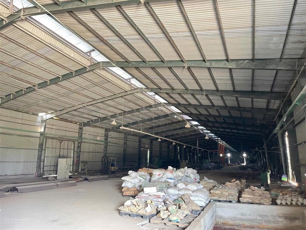 Cho thuê kho xưởng lương hòa, bến lức, long an dt 12.000m².  0975 112 ***