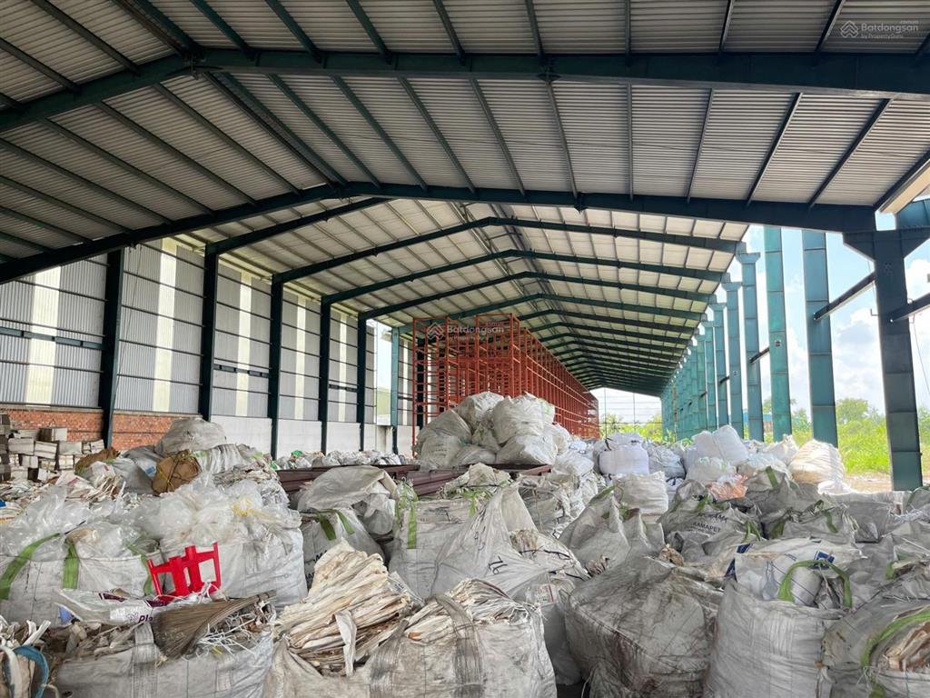 Cho thuê kho xưởng lương hòa, bến lức, long an dt 12.000m².  0975 112 ***