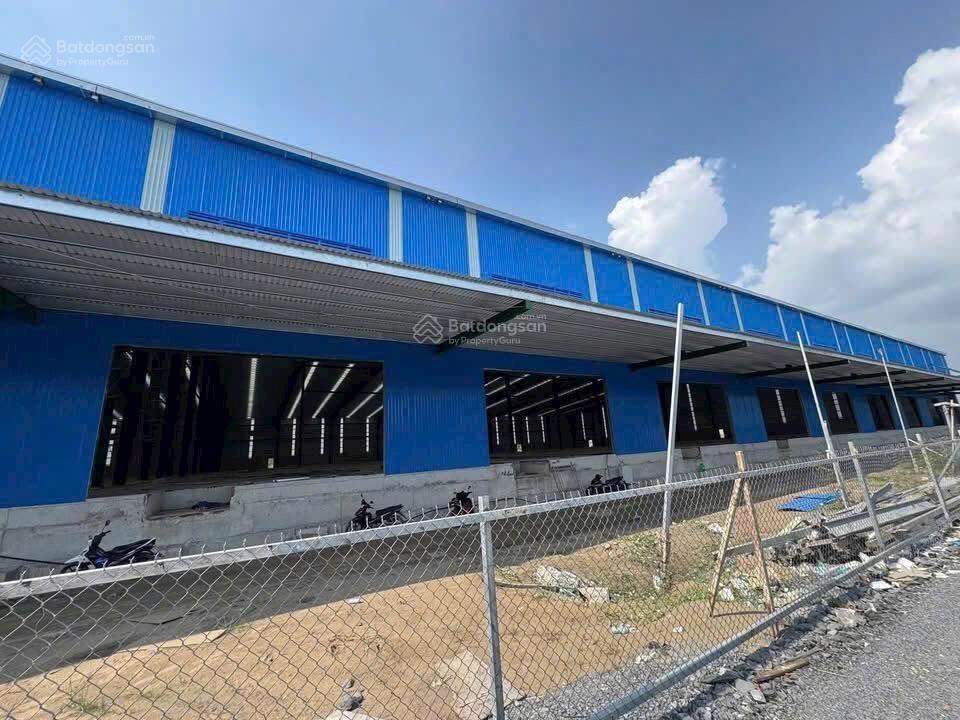 Cho thuê kho 5000m² trong khu công nghiệp miền tây pccc tự động trạm điện 3 pha có nhiều cửa dock