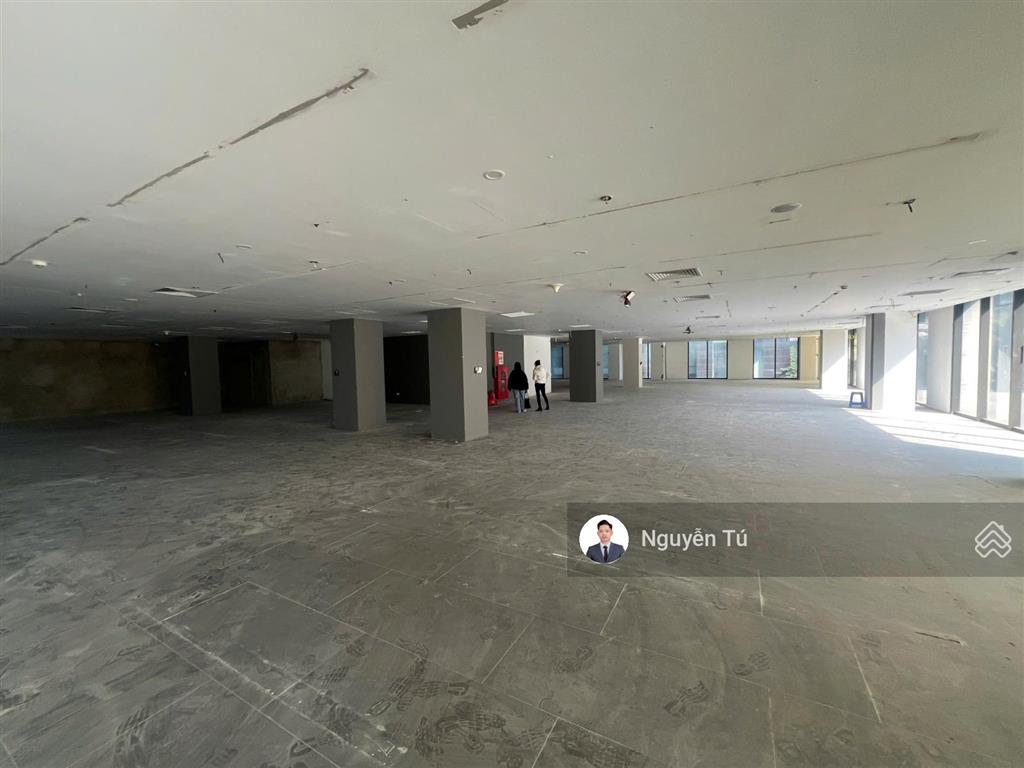 Bql cho thuê văn phòng hoàng cầu skyline  đống đa. diện tích 600m2.  0974 024 ***