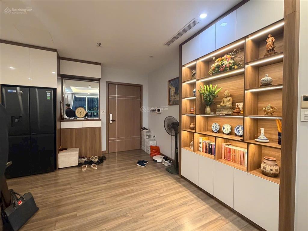 Bán gấp căn hộ 54m2, mon city 2pn, 2wc, đầy đủ nội thất.  0357 536 ***