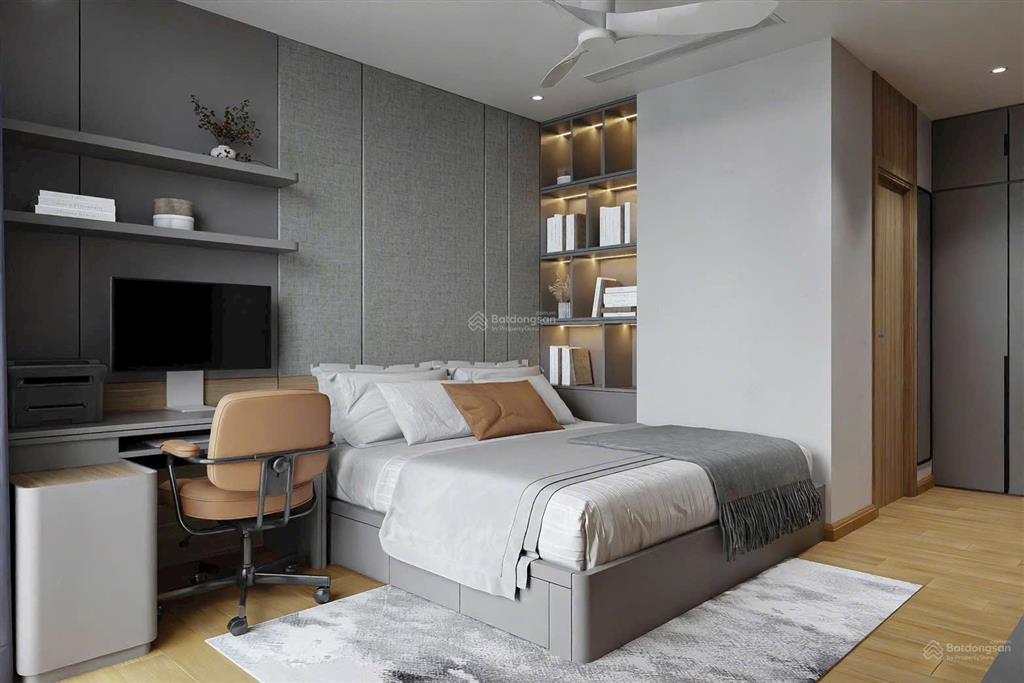 Chính chủ gđ bán căn 3pn  102m  toà centro  kosmo. 12tỷ.  0357 536 ***