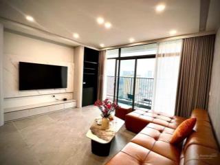 Bán căn hộ 2 ngủ 92m²  nội thất full, view thoáng  giá 8 tỷ bao phí. thông tin đúng