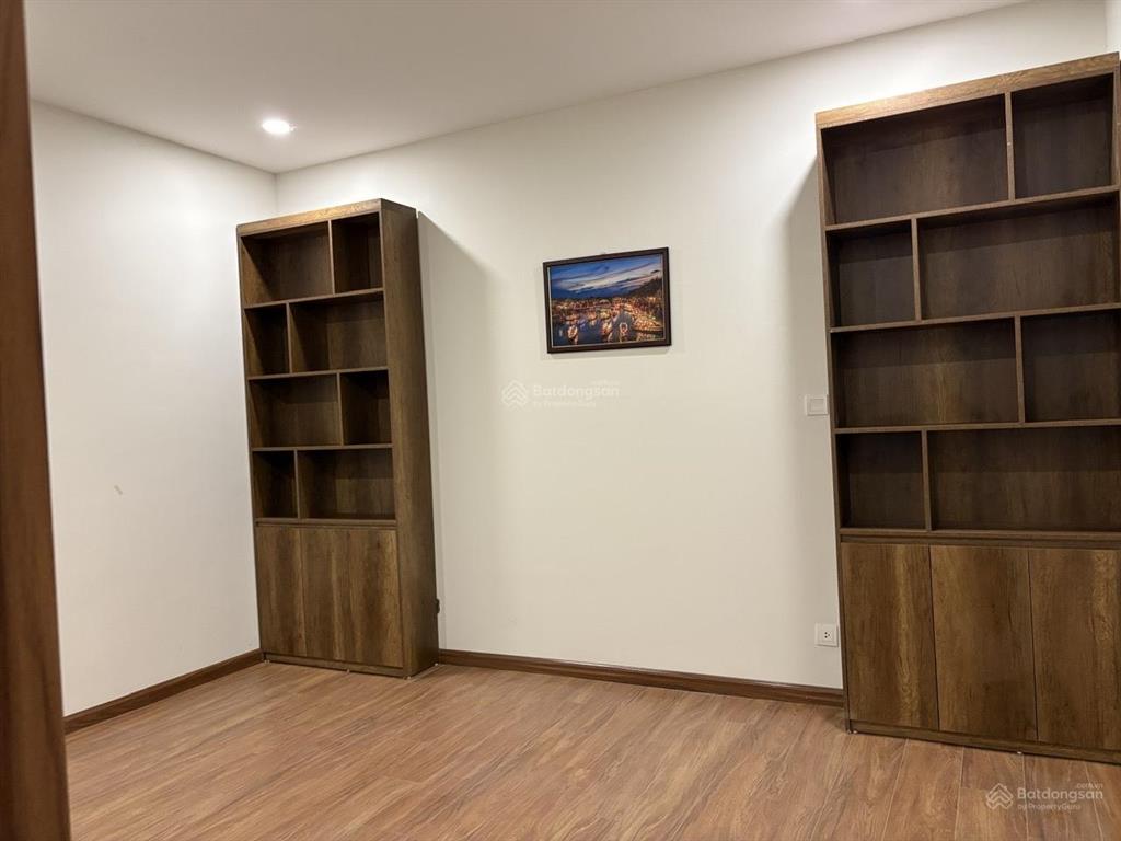 Bán căn hộ 3 ngủ, 2 vệ sinh discovery  diện tích 137/148m²  ban công đông nam. em tuấn