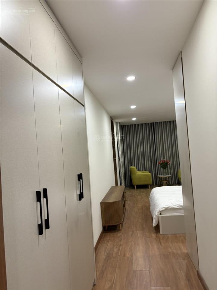 Bán căn hộ 3 ngủ, 2 vệ sinh discovery  diện tích 137/148m²  ban công đông nam. em tuấn