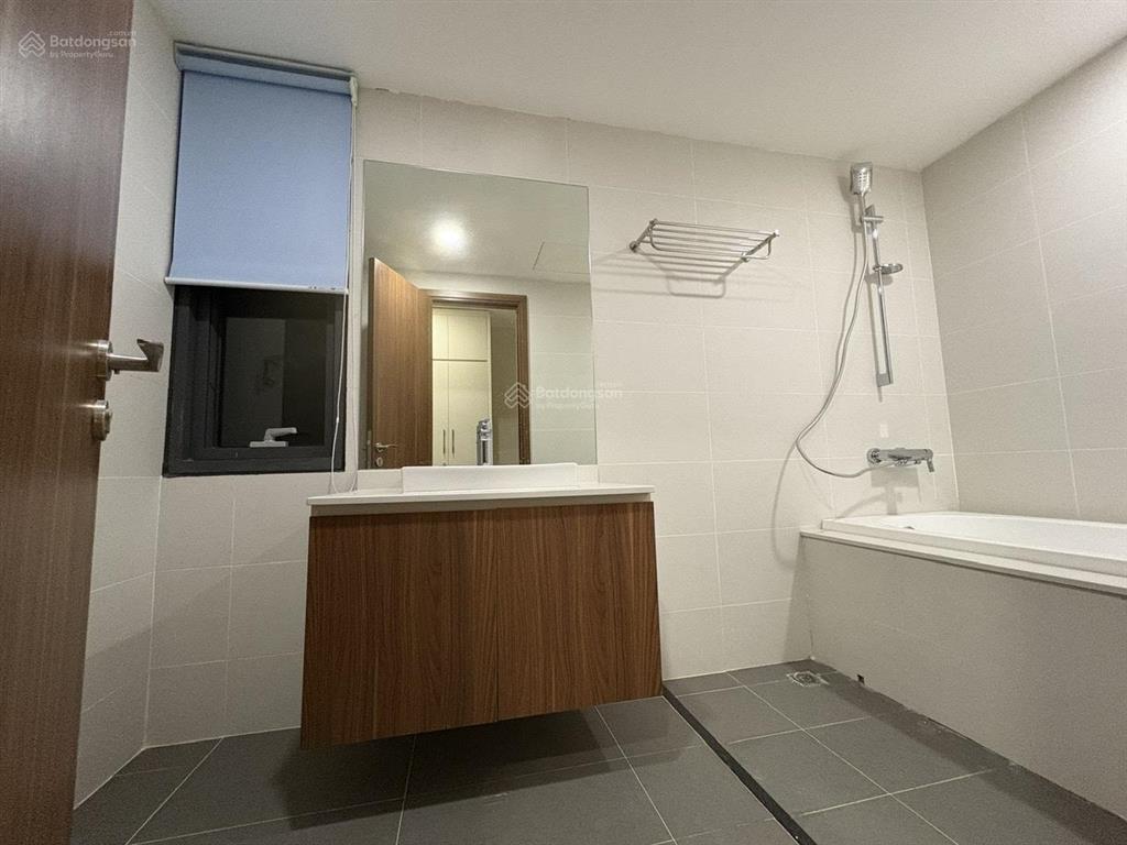 Bán căn hộ 3 ngủ, 2 vệ sinh discovery  diện tích 137/148m²  ban công đông nam. em tuấn