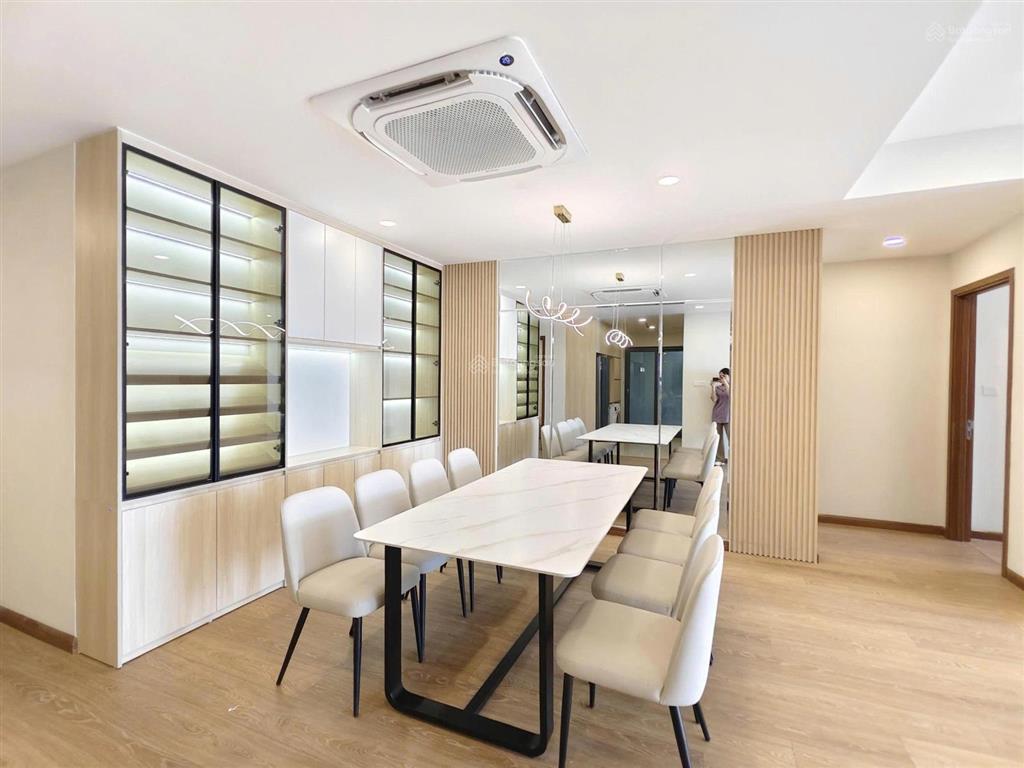 4pn discovery complex 210m²  nội thất cao cấp đẹp như ảnh, view thoáng