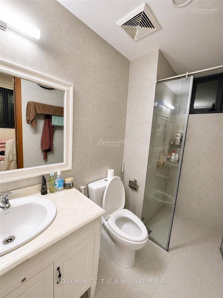 Cho thuê căn góc 3 ngủ 135m²  full nội thất mới đẹp đúng như ảnh. thông tin đúng