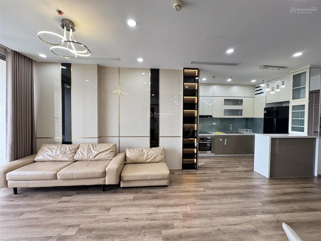 Cho thuê căn 3 phòng ngủ tại vinhomes gardenia  full nội thất đẹp. thông tin đúng
