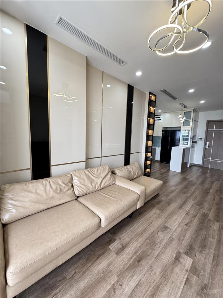 Cho thuê căn 3 phòng ngủ tại vinhomes gardenia  full nội thất đẹp. thông tin đúng