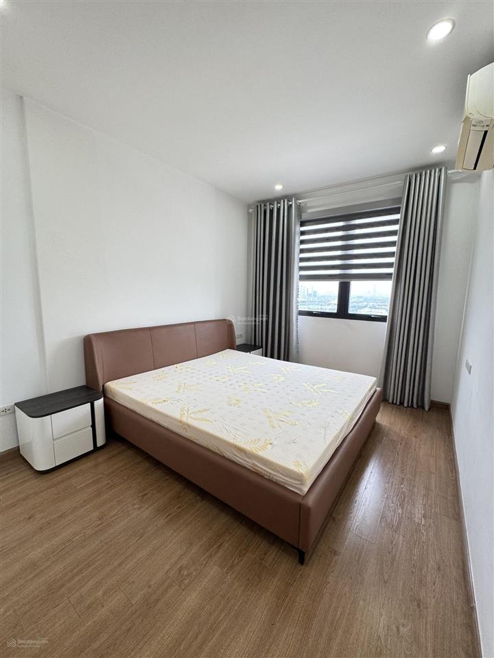 Cho thuê 2 phòng ngủ  full nội thất đẹp, ảnh thật  view hồ, pháo hoa. thông tin đúng