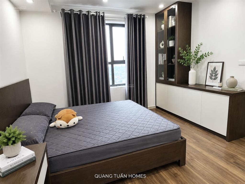 3pn goldmark city  full nội thất đúng như ảnh. có slot oto