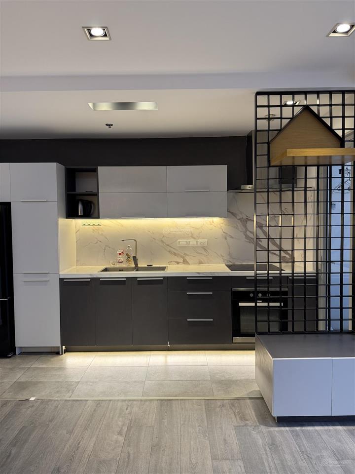 Căn hộ 2 ngủ  nội thất cơ bản & full đẹp. giá 15 triệu/tháng đa dạng lựa chọn. e tuấn