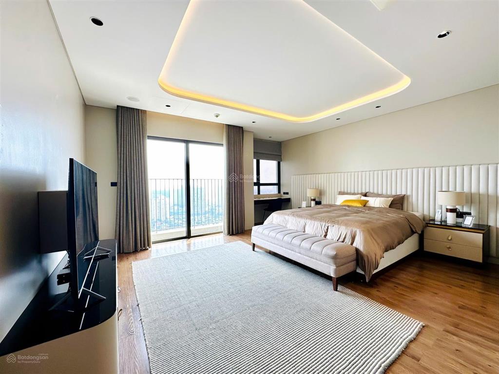 Cho thuê penthouse kosmo tây hồ 345m²  view trọn hồ tây, sân vườn bbq, smarthome cao cấp