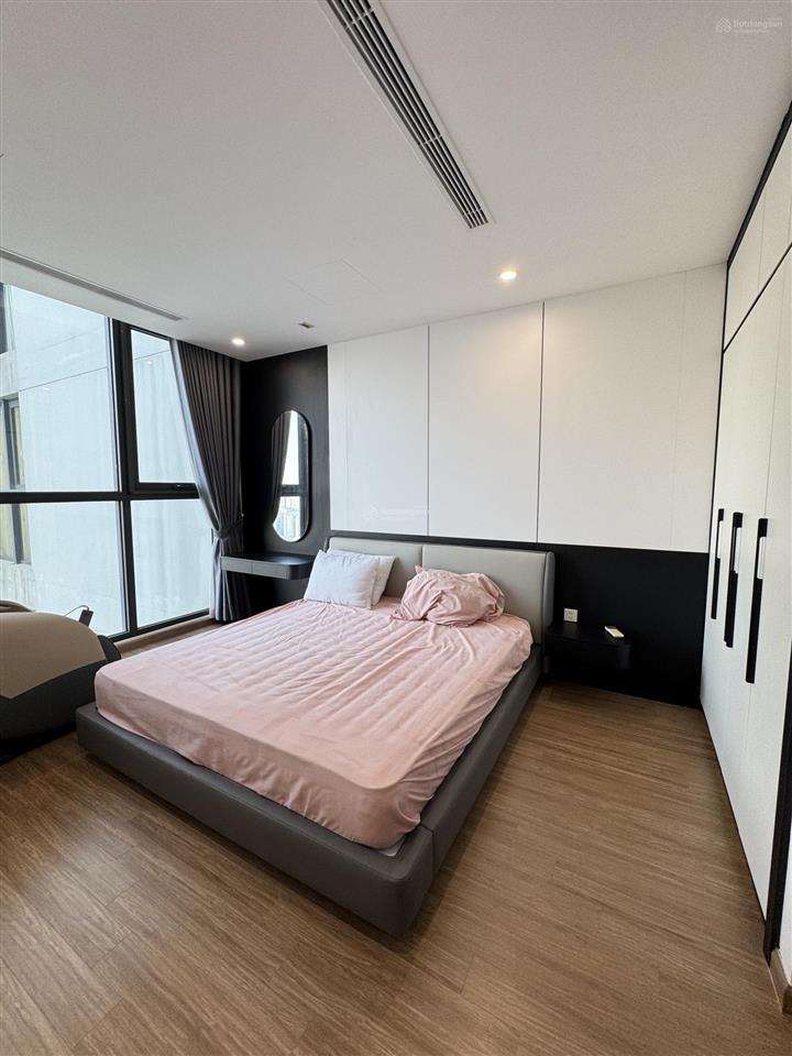 Cho thuê 2 ngủ, 2 vệ sinh  full nội thất đẹp. đa dạng lựa chọn tại vinhomes skylake