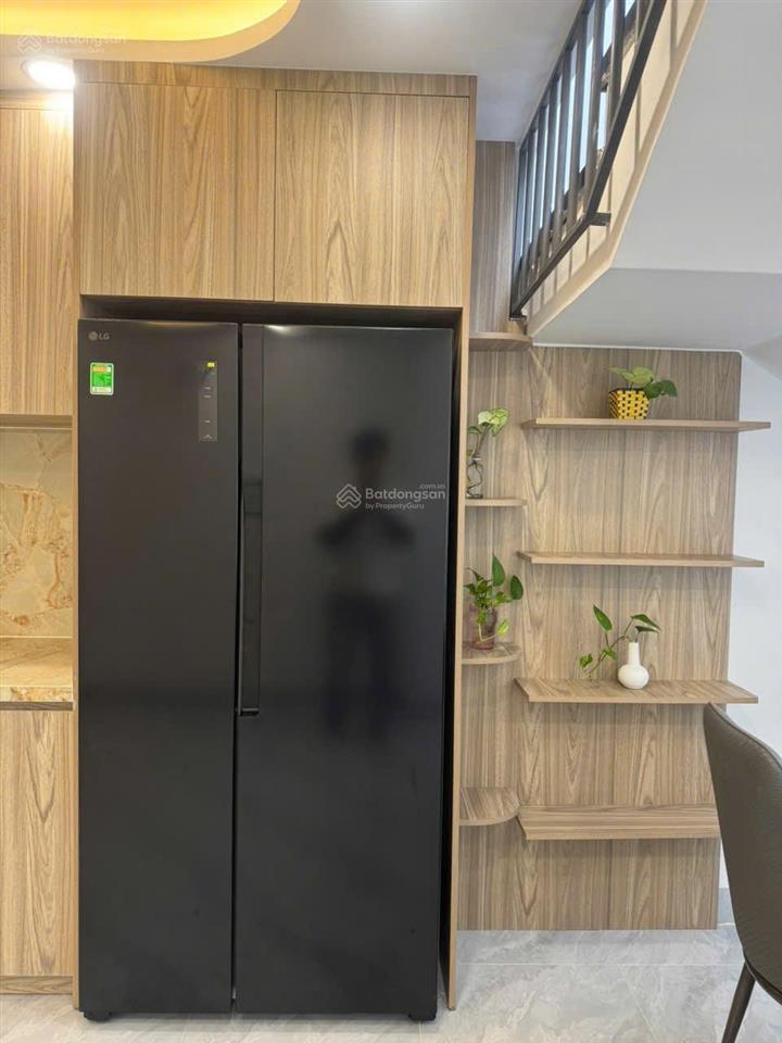 Nhà đẹp gần biển nội thất mới đẹp có garage ô tô giá tốt chỉ 7,8 tỷ