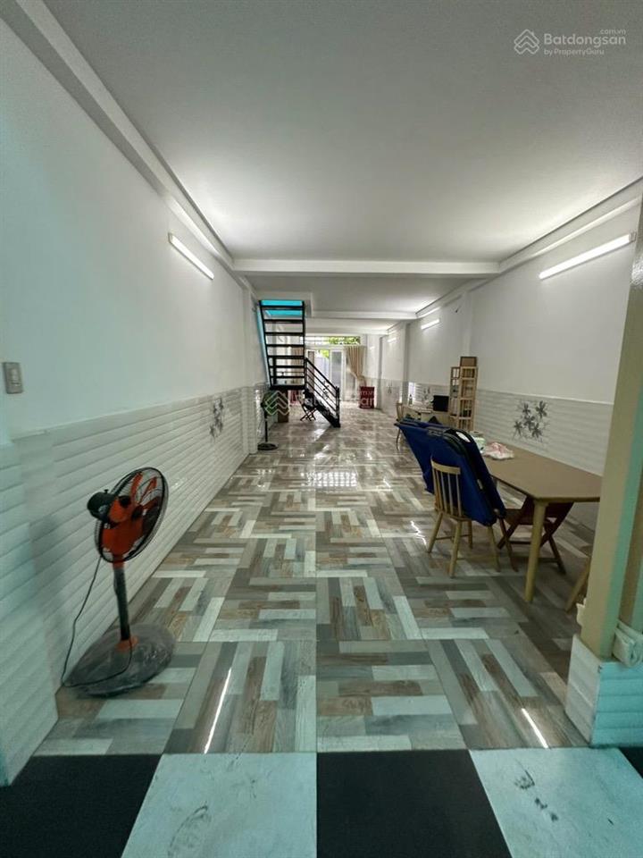 Mặt tiền kinh doanh  gần chợ tân hương  quận tân phú  112.5m2 (4.1x 27.5m), giá 9.7 tỷ