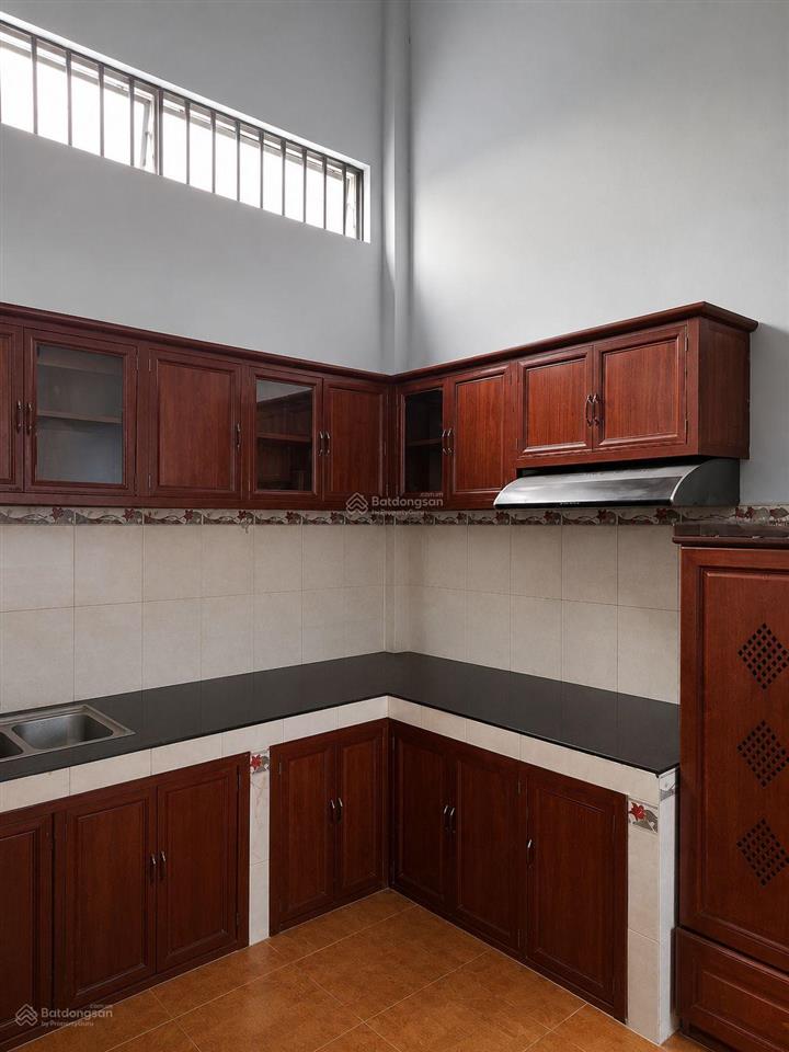 Bán nhà hẻm xe hơi đường đô đốc chấn, phường tân sơn nhì, tân phú, dt 70 m2 (4x18m), giá 5,7 tỷ