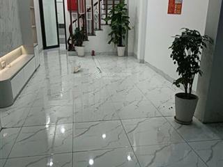 Chính chủ bán nhà ngọc hồi dt 50m2, giá hơn 5 tỷ ô tô đỗ cửa ngõ thông thoáng nhiều tiện ích