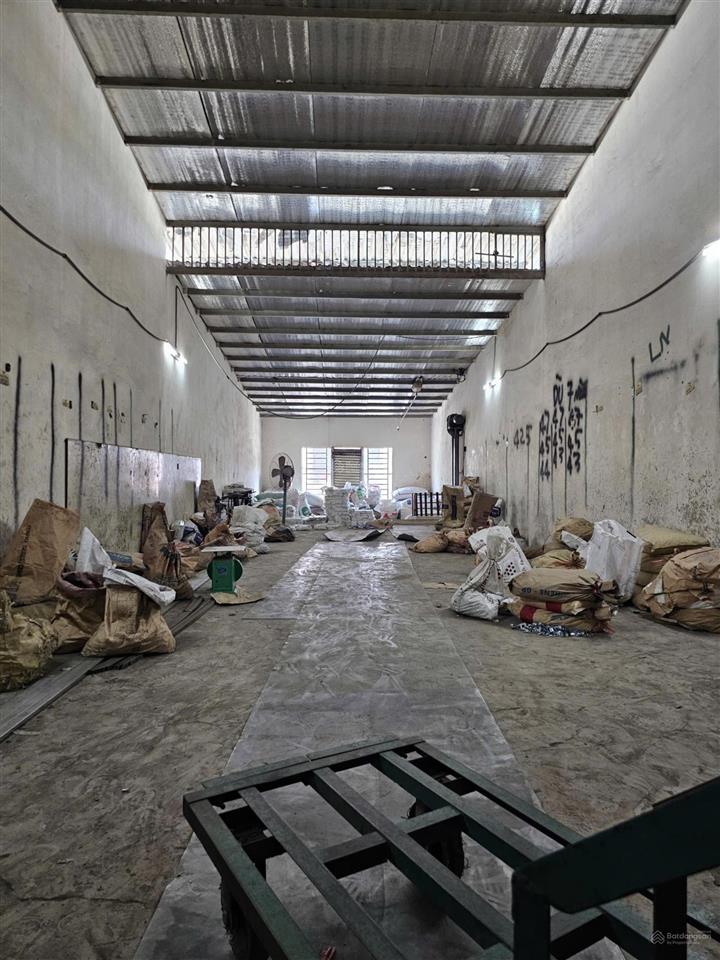 Nhà mt đường số 13 ngang 5m sát aeon tân phú