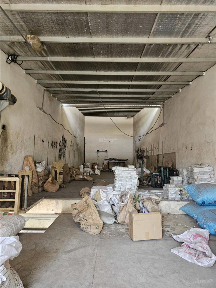 Nhà mt đường số 13 ngang 5m sát aeon tân phú