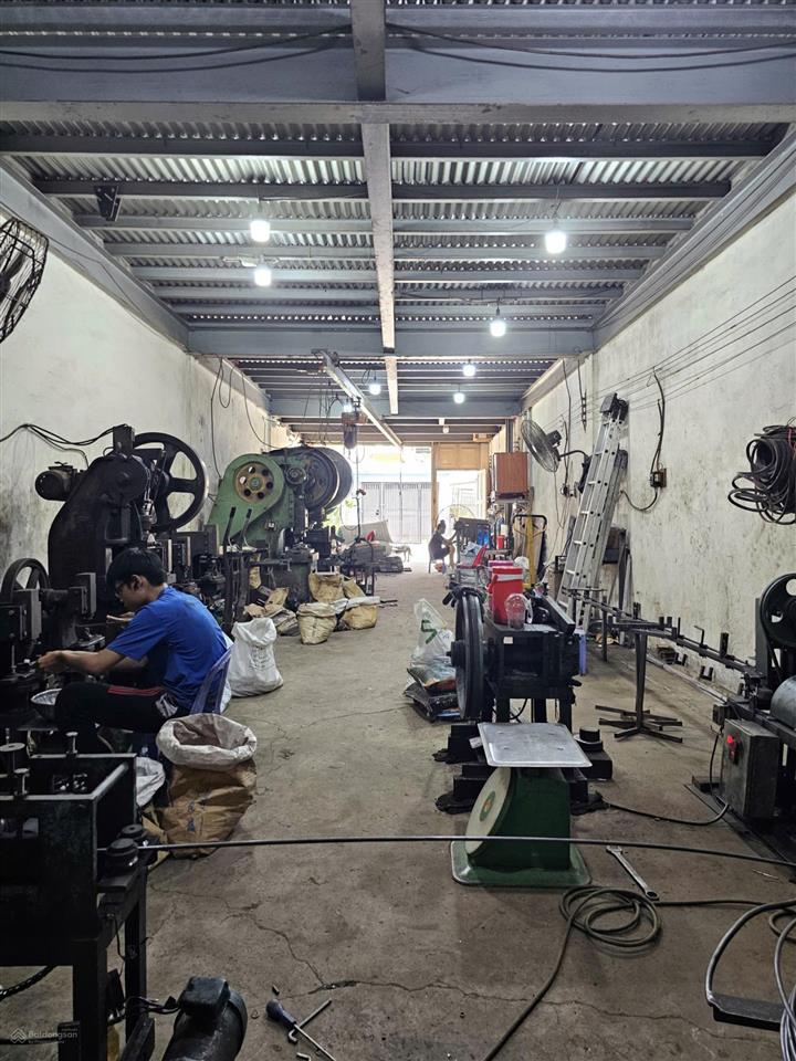 Nhà mt đường số 13 ngang 5m sát aeon tân phú