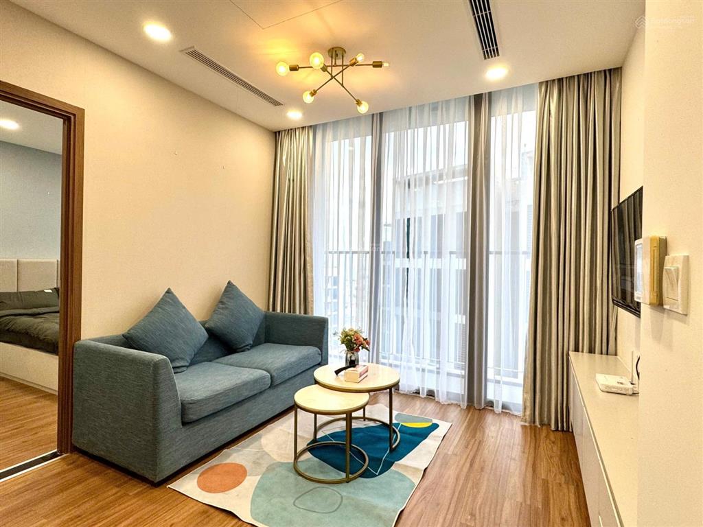 Chỉ 5.8 tỷ, sở hữu ngay căn 2pn 2wc tầng cao full nội thất tại eco green.  0902 393 ***