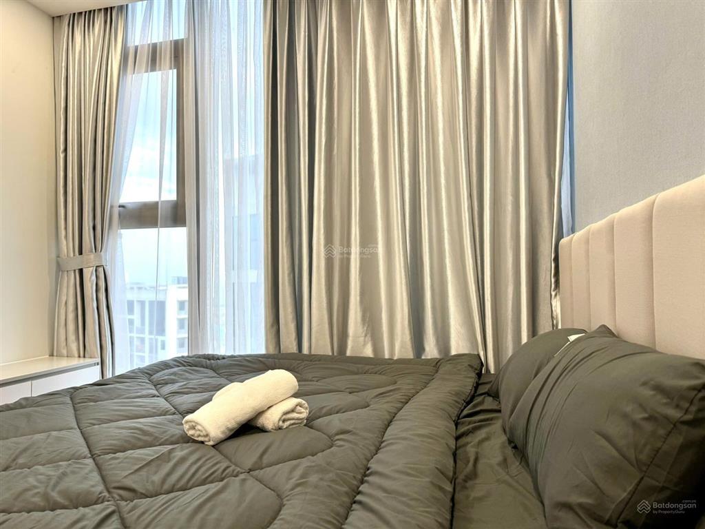 Chỉ 5.8 tỷ, sở hữu ngay căn 2pn 2wc tầng cao full nội thất tại eco green.  0902 393 ***