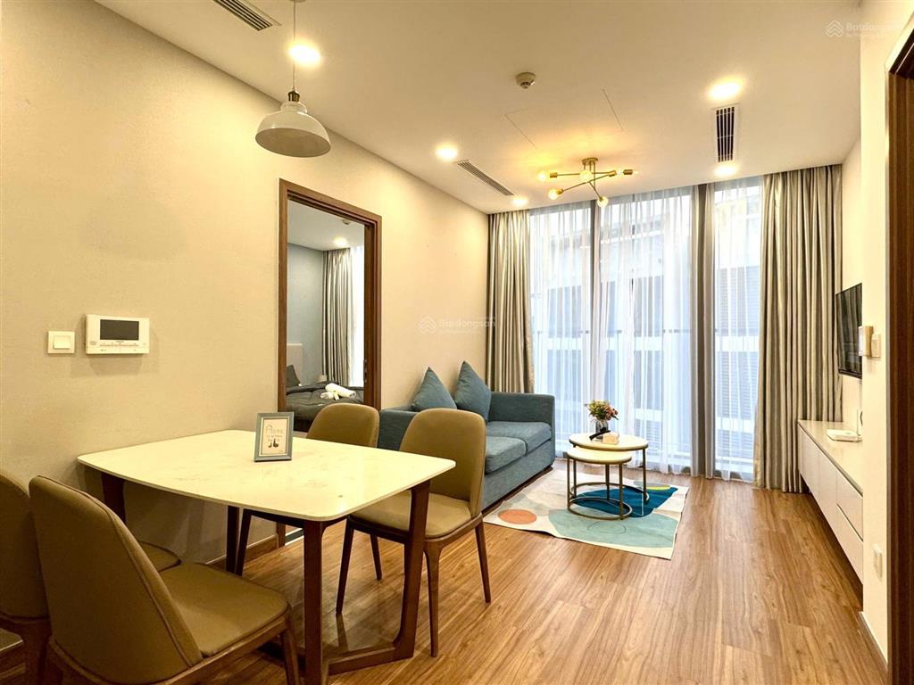 Chỉ 5.8 tỷ, sở hữu ngay căn 2pn 2wc tầng cao full nội thất tại eco green.  0902 393 ***