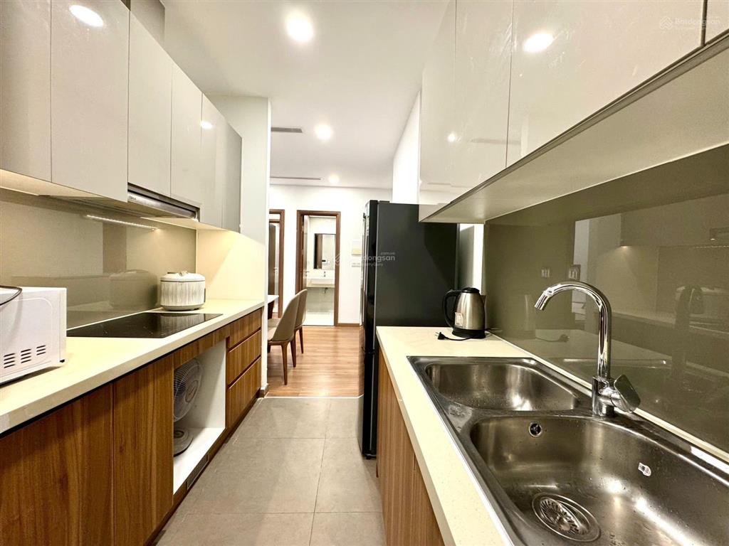 Chỉ 5.8 tỷ, sở hữu ngay căn 2pn 2wc tầng cao full nội thất tại eco green.  0902 393 ***