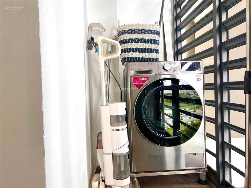 Cho thuê 3pn 2wc eco green quận 7  87m2 chỉ xách vali vào ở