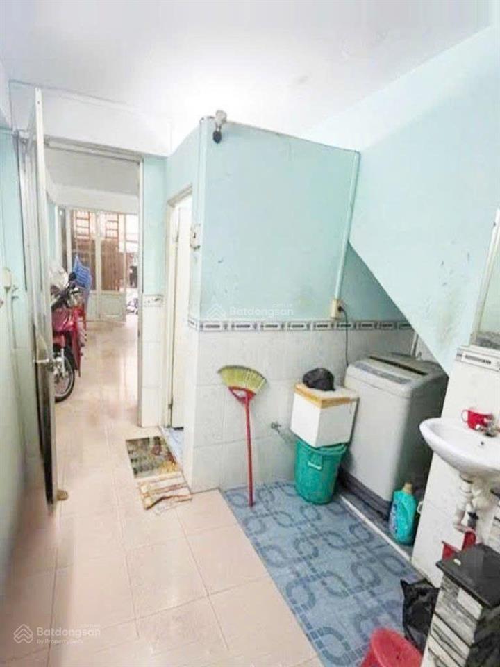 Nhà gần mặt tiền thái phiên sát ba tháng hai, tiện ích bao quanh, di chuyển thuận tiện