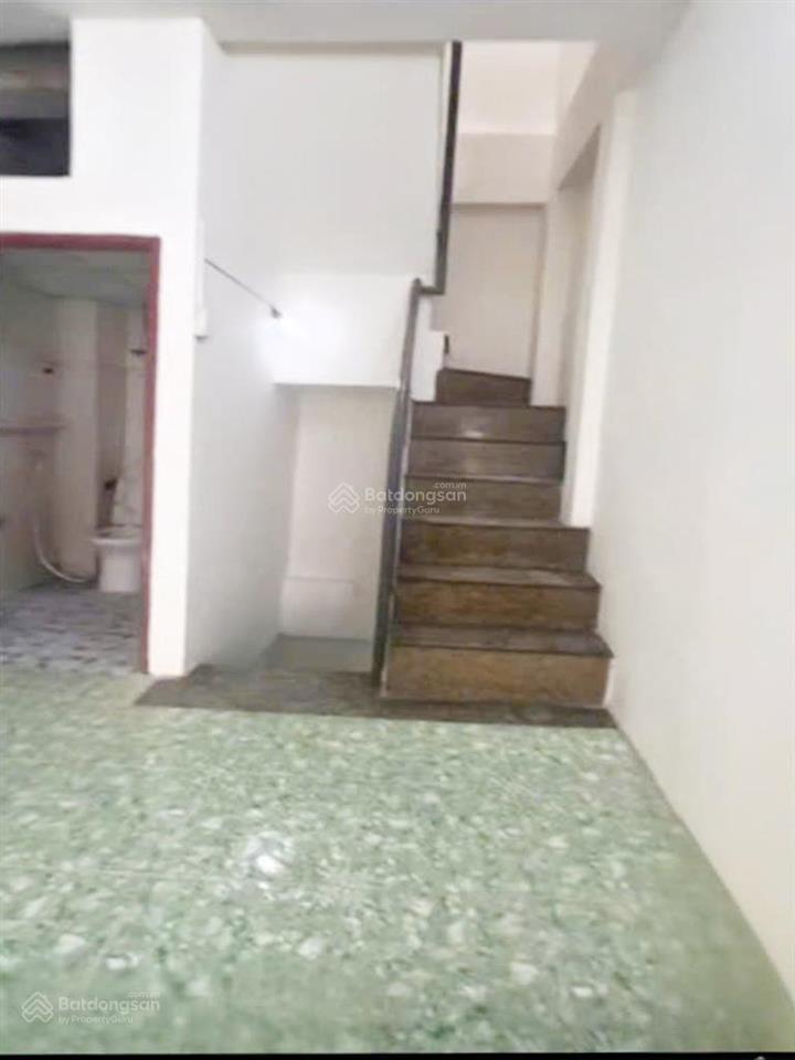 Nhà sát đường lý thường kiệt cách trường học nguyễn thái bình 100m, xe hơi 6m gần chợ tân bình