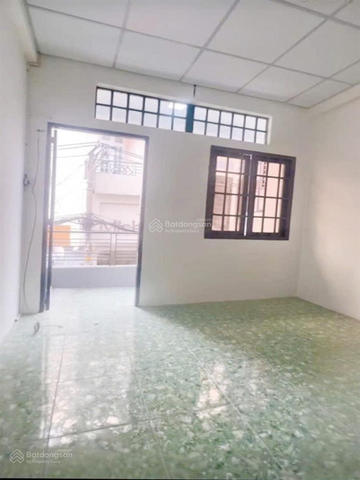 Nhà sát đường lý thường kiệt cách trường học nguyễn thái bình 100m, xe hơi 6m gần chợ tân bình