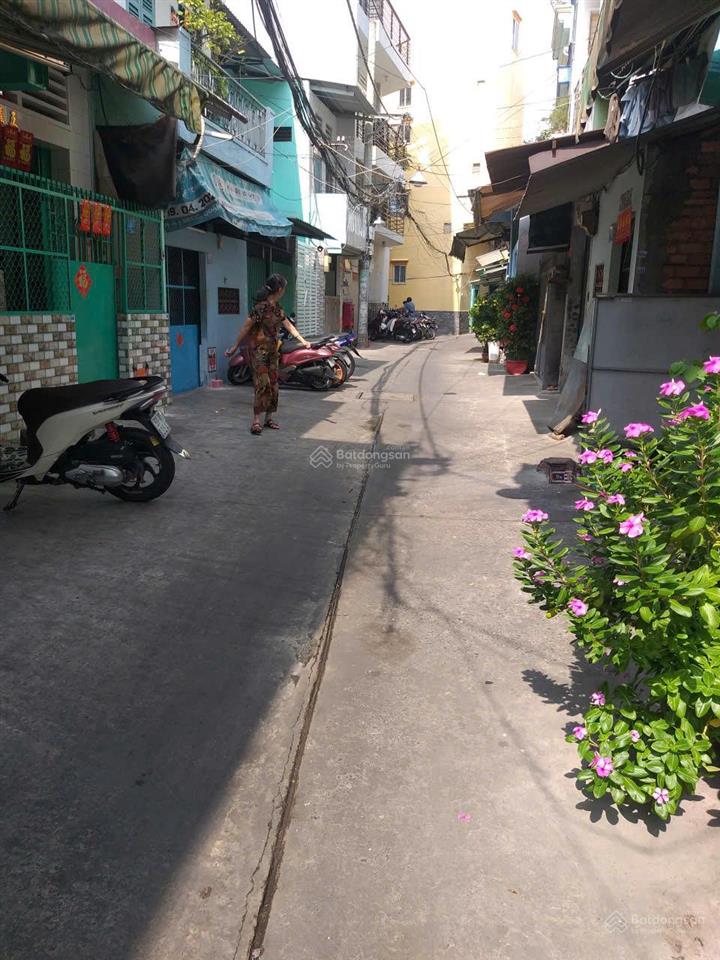 Nhà đường nguyễn trãi q5, hẻm ba gác dân trí cao, giáp nhiều trường đại học, di chuyển thuận tiện .