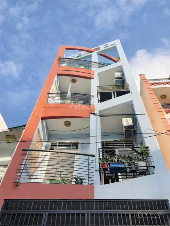 Nhà ngay hồng lạc và lạc long quân, hẻm xe hơi thông khắp nơi gần chợ tân bình, tiện kinh doanh.