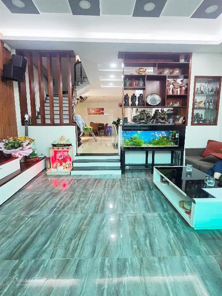 Nhà lạc long quân gần chợ tân bình, hẻm ôtô tránh, tiện ích bao quanh, phù hợp vừa ở kinh doanh.
