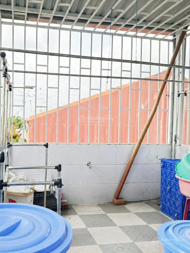 Nhà nguyễn ngọc lộc sát 3 tháng 2 xe hơi ngủ trong nhà, tiện ích bao quanh, thuận tiện kinh doanh.