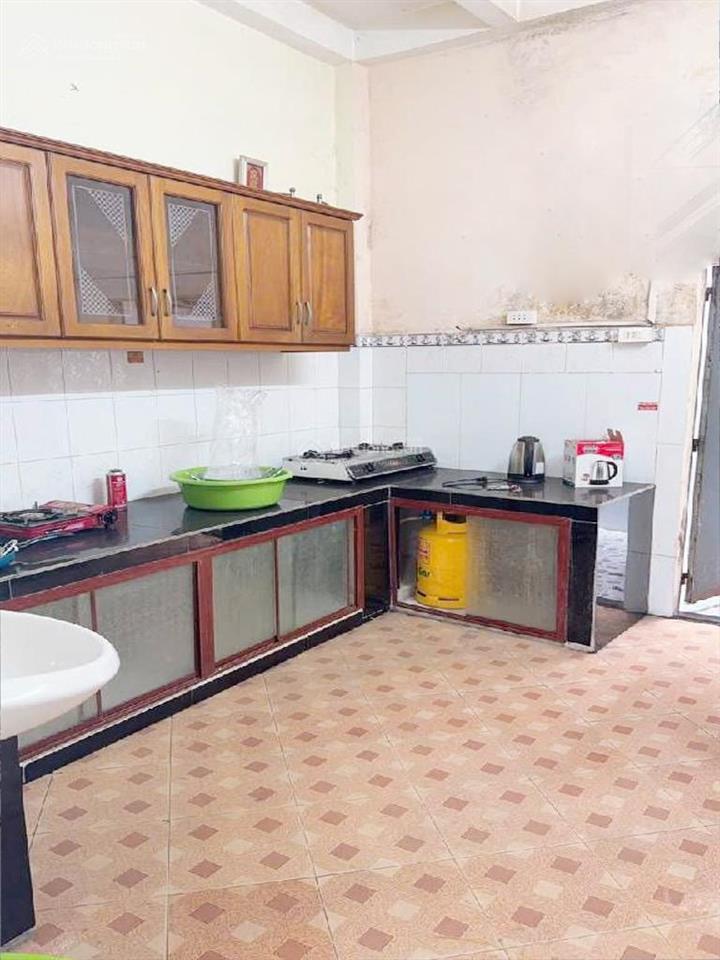 Nhà nguyễn đình chiểu ngay chợ bàn cờ, hẻm xe tải tránh thông, thuận tiện kinh doanh buôn bán.