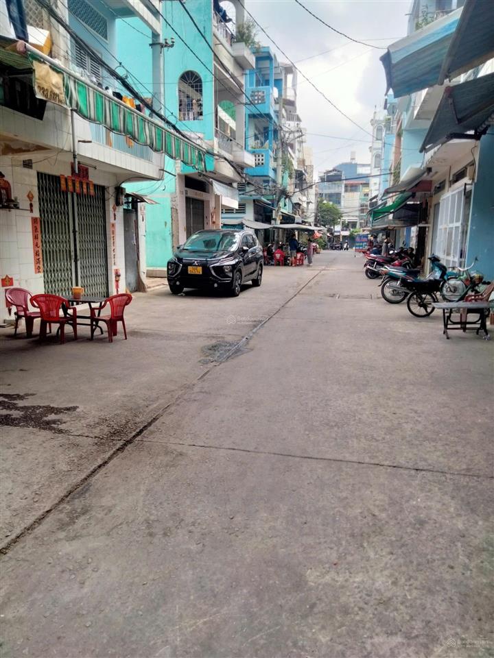 Nhà gần đường lũy bán bích, hẻm xe tải thông, tiện ích bao quanh, thuận tiện kinh doanh đa ngành .
