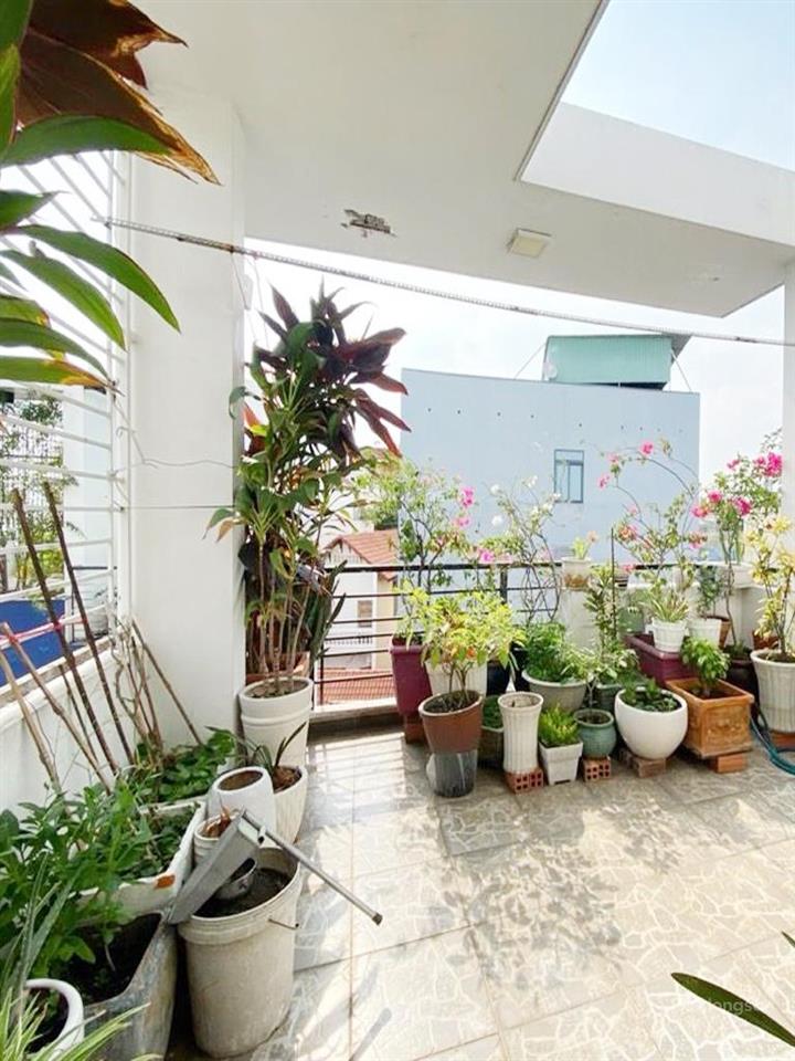 Nhà gần đường lũy bán bích, hẻm xe tải thông, tiện ích bao quanh, thuận tiện kinh doanh đa ngành .